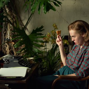 Secret Love: Odessa Young in un'immagine