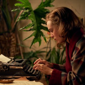 Secret Love: Odessa Young in una scena del film