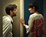 Cha Cha Real Smooth, la recensione: Dakota Johnson insegna l'amore a passo di danza in una romcom acerba