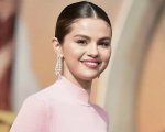 Selena Gomez sul matrimonio di Britney Spears: 'Ho cenato con Madonna e Paris Hilton' (VIDEO)