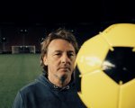 Fuorigioco - Una storia di vita e di sport: il docufilm su Beppe Signori stasera su Sky Documentaries e NOW