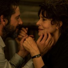 I giovani amanti: Fanny Ardant, Melvil Poupaud in una sequenza