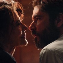 I giovani amanti: Fanny Ardant, Melvil Poupaud in una scena romantica