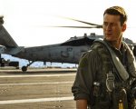 Top Gun: Maverick, Glen Powell: 'Mi sono abbuffato dopo aver girato la scena a torso nudo'