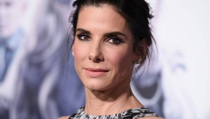 Sandra Bullock si prende una lunga pausa dal lavoro: "Sono stanca ed esaurita"