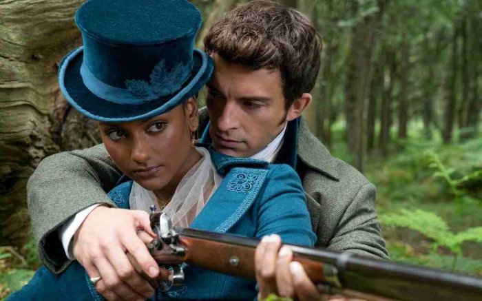 Bridgerton: il metodo strambo di Simone Ashley per prepararsi alle scene hot ha a che fare con le lumache