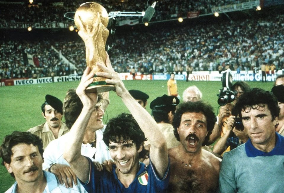 Paolo Rossi L Uomo Il Campione La Leggenda 1 Kjmpyzl