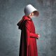Gli USA e il diritto all’aborto: la distopia di The Handmaid’s Tale è realtà?