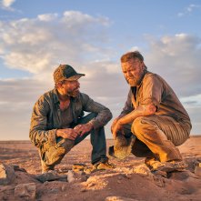 Gold: Zac Efron e Anthony Hayes in una scena