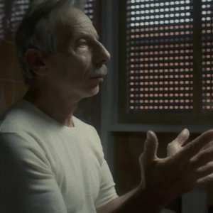 Le voci sole: Giovanni Storti durante una scena del film