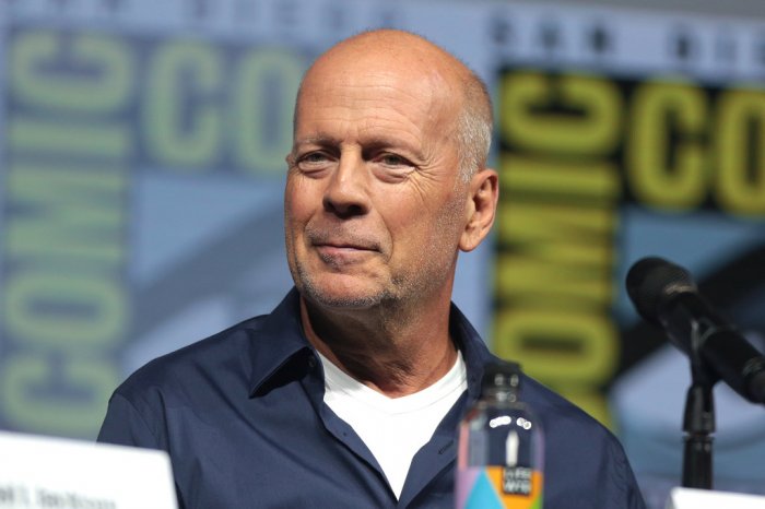 Bruce Willis, il suo avvocato rivela: "Voleva lavorare dopo la diagnosi di afasia, era in grado di farlo"