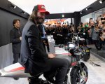 Keanu Reeves in motocicletta con Norman Reedus (FOTO)