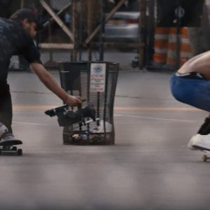 All the Streets Are Silent: una scena del documentario