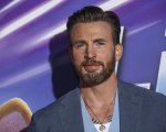 Chris Evans afferma di essere 'focalizzato' sulla ricerca di un partner