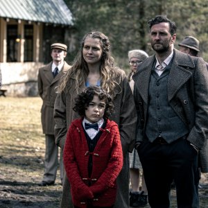 The Twin - L'altro volto del male: Teresa Palmer, Steven Cree e Tristan Ruggeri in una scena del film