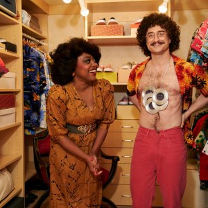 Weird: The Al Yankovich Story, Quinta Brunso nel ruolo di Oprah Winfrey accanto a Daniel Radcliffe