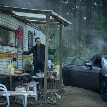 Blacklight: Liam Neeson in una sequenza del film