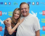 Mira Sorvino ricorda il padre Paul Sorvino: “Il mio cuore è a pezzi”