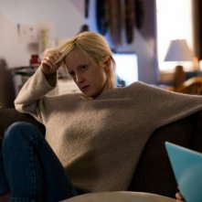 Possessor: Andrea Riseborough in una scena del film