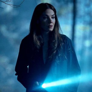 Echoes: Michelle Monaghan alla ricerca della gemella nei boschi