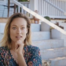 How It Ends: Olivia Wilde in una scena