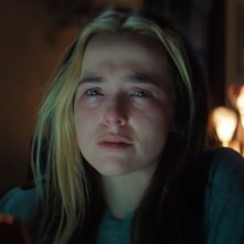 Not Okay: Zoey Deutch in un primo piano