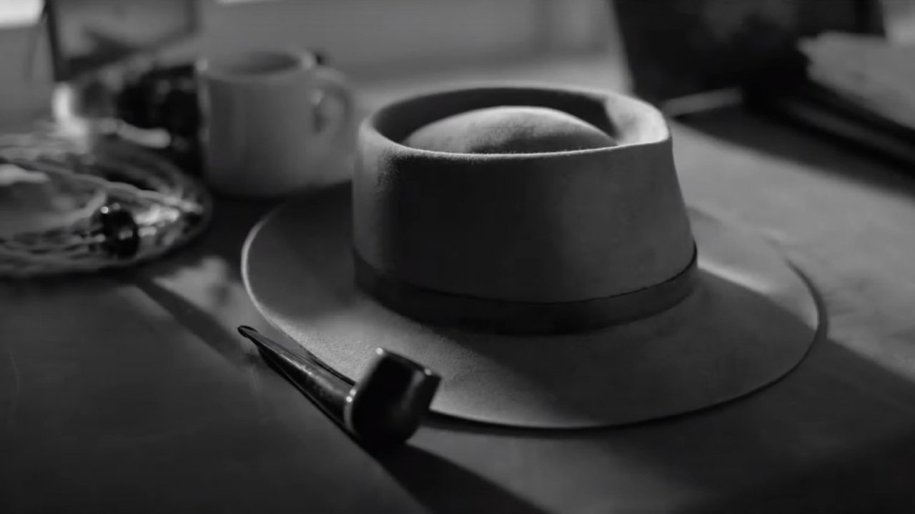 Oppenheimer, Emily Blunt ha regalato per scherzo un paio di UGG a Christopher Nolan