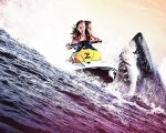 Shark Bait, la recensione: Variazione sul tema de Lo squalo, ma in chiave teen slasher