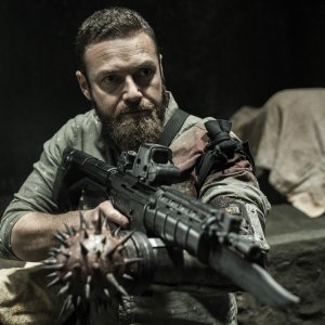The Walking Dead 11: una foto di Ross Marquand