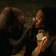 Westworld 4: Jeffrey Wright e Thandie Newton in una scena del sesto episodio