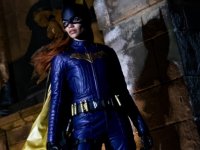 Batgirl: il film con Leslie Grace non verrà distribuito in sala e nemmeno in streaming