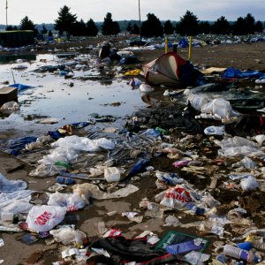 Trainwreck: Woodstock '99 - una scena della serie