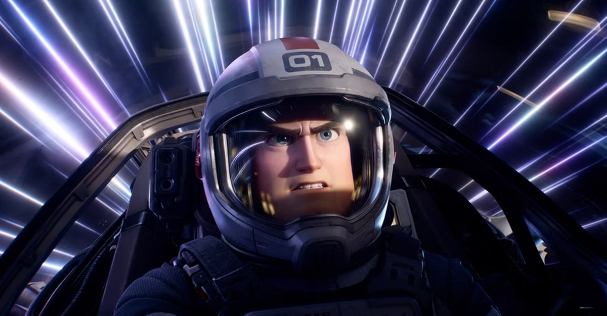 Lightyear: una scena tagliata svela le origini della frase "Verso l ...