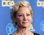 Anne Heche ha riportato gravi ustioni in un incidente d'auto