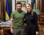 Jessica Chastain ha incontrato in Ucraina il presidente Zelensky