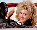 Olivia Newton-John: l'omaggio con Grease stasera su Italia 1