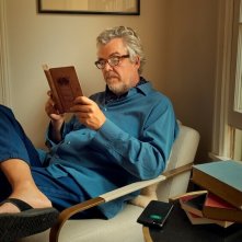 Worlds Apart - Mondi lontani: Danny Huston in una scena del film