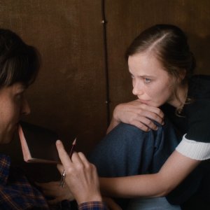 Fabian - Going to the Dogs: Tom Schilling, Saskia Rosendahl durante una scena del film