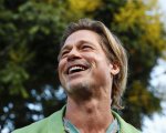Brad Pitt, la co-star di Bullet Train rivela: 'Le sue ciocche bionde mi hanno distratto durante le riprese'