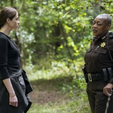 Echoes: una foto di scena della serie