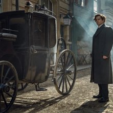 Enola Holmes 2: Henry Cavill in una foto del film