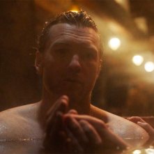In nome del cielo: Sam Worthington in una scena