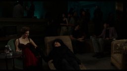 Crimes Of The Future - Clip La Chirurgia è Il Nuovo Sesso