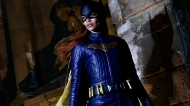 Batgirl Leslie Grace