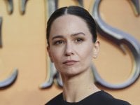 Katherine Waterston star di The End We Start From accanto a Jodie Comer