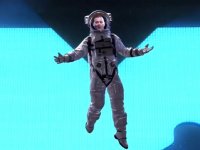 Johnny Depp è l'Uomo della Luna agli MTV Video Music Awards 2022: 'Mi serviva il lavoro'