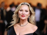 Kate Moss e la collana di diamanti regalatale da Johnny Depp: 'La tirai fuori dal suo sedere'