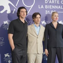 White Noise: Adam Driver, Noah Baumbach e Greta Gerwig durante il photocall durante la Mostra Internazionale d’Arte Cinematografica di Venezia