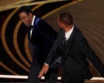 Chris Rock, la sorella di Nicole Brown Simpson condanna la battuta sull'omicidio: 'Orribile e sgradevole'