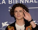 Timothée Chalamet svela il consiglio ricevuto da Leonardo DiCaprio 'Niente droghe pesanti e film di supereroi'